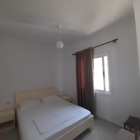 Xhaferaj Πανσιόν Vlorë