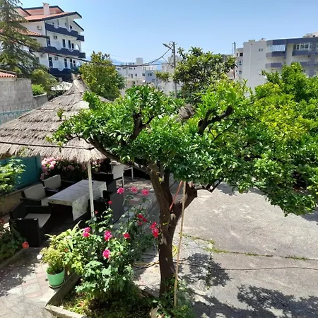 Xhaferaj Πανσιόν *