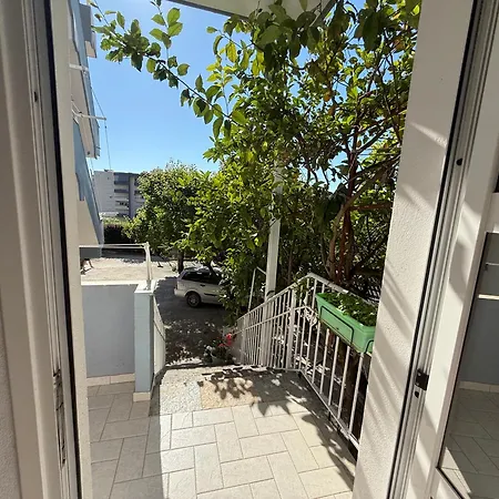 Guest house Xhaferaj *